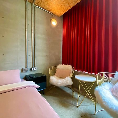 K. Gold Hotel Tajcshung Szoba fotó
