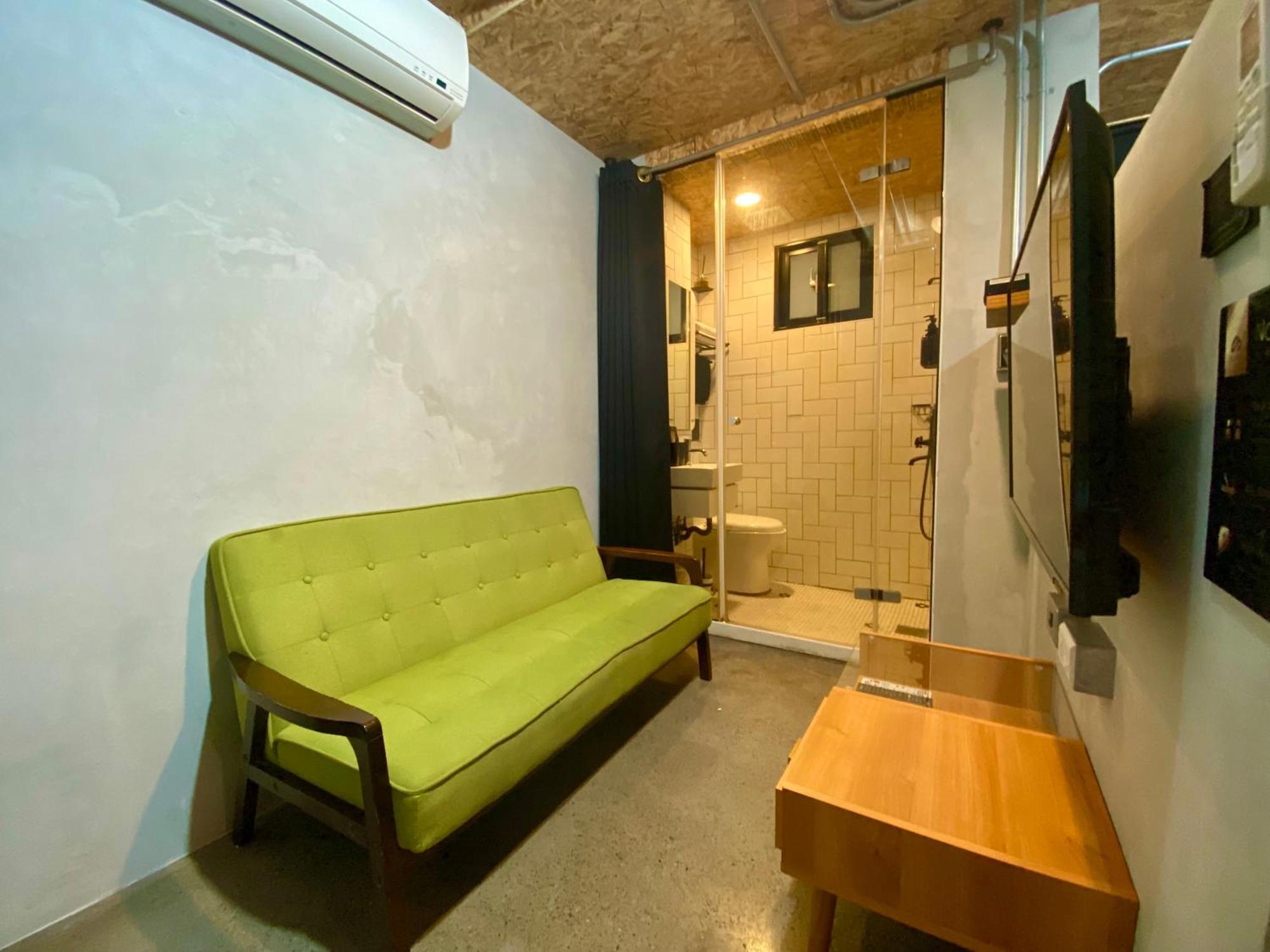 K. Gold Hotel Tajcshung Szoba fotó