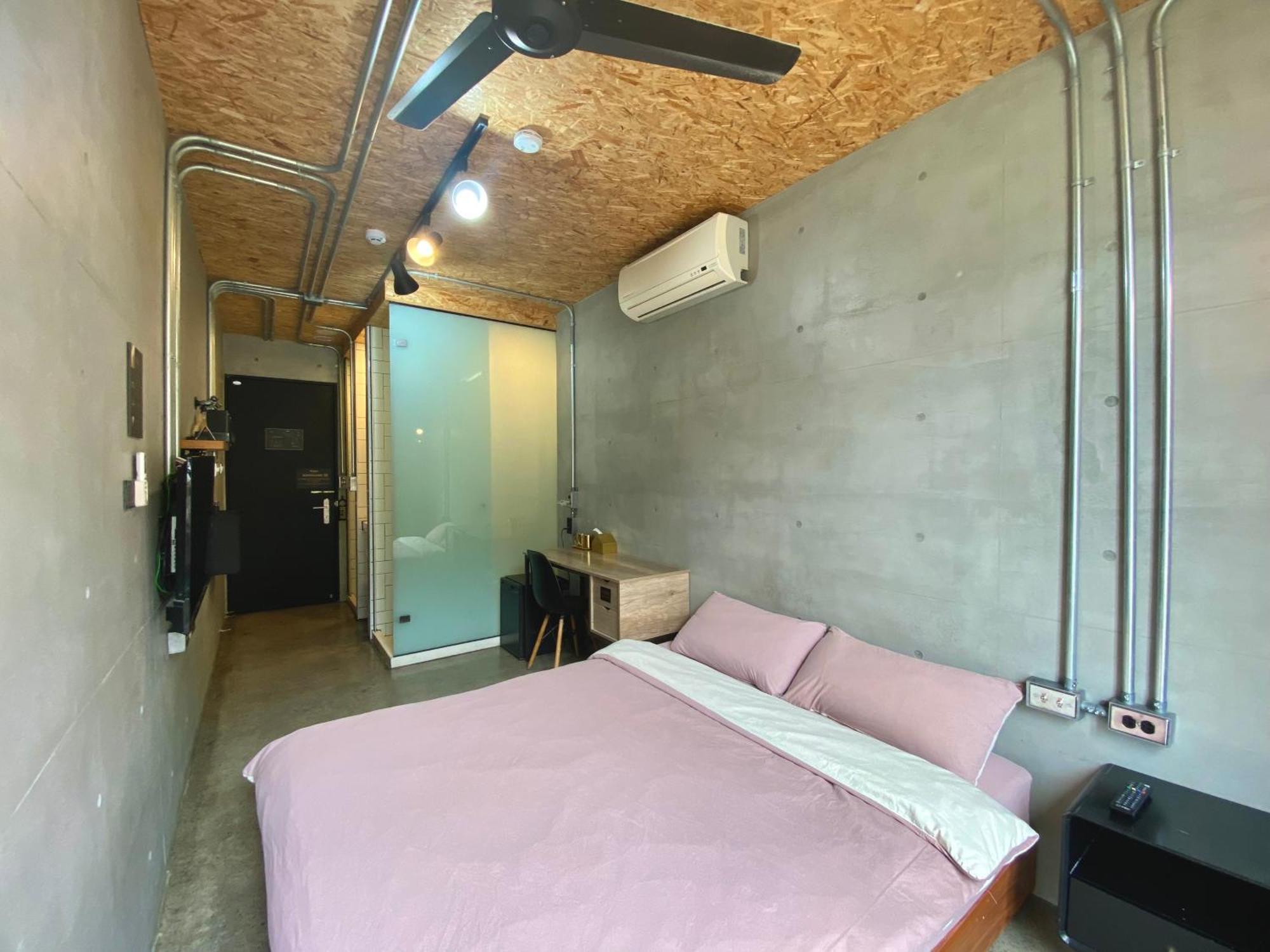 K. Gold Hotel Tajcshung Szoba fotó