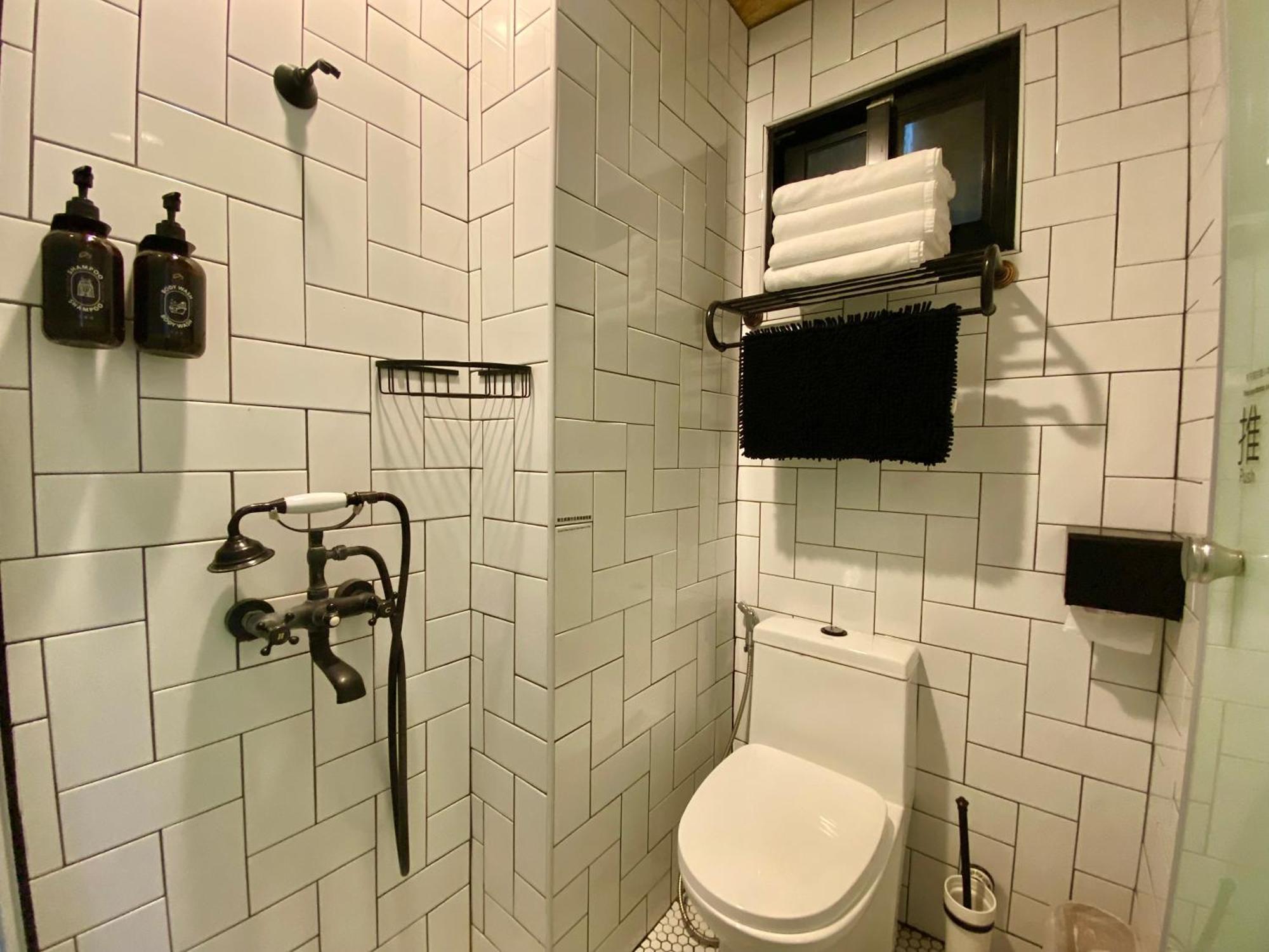 K. Gold Hotel Tajcshung Szoba fotó